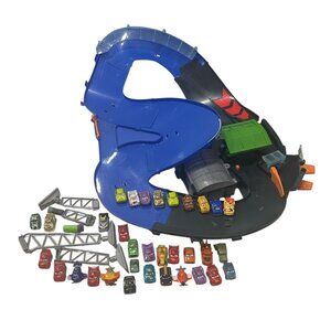 Disney Pixar Cars Motorized Super Speedway Micro Drifters Playset 2012 w/33 Cars